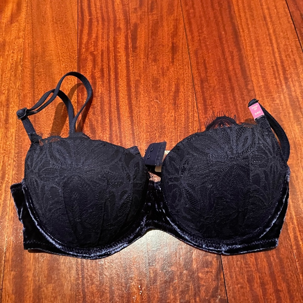 PINK push-up bra